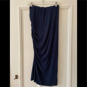 Three Dots Side  Navy Ruched Midi/Maxi Skirt